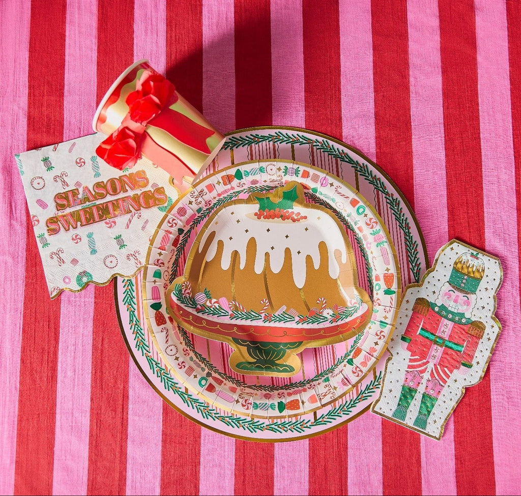 Holiday Bundt Cake Dessert Plates (10 count)