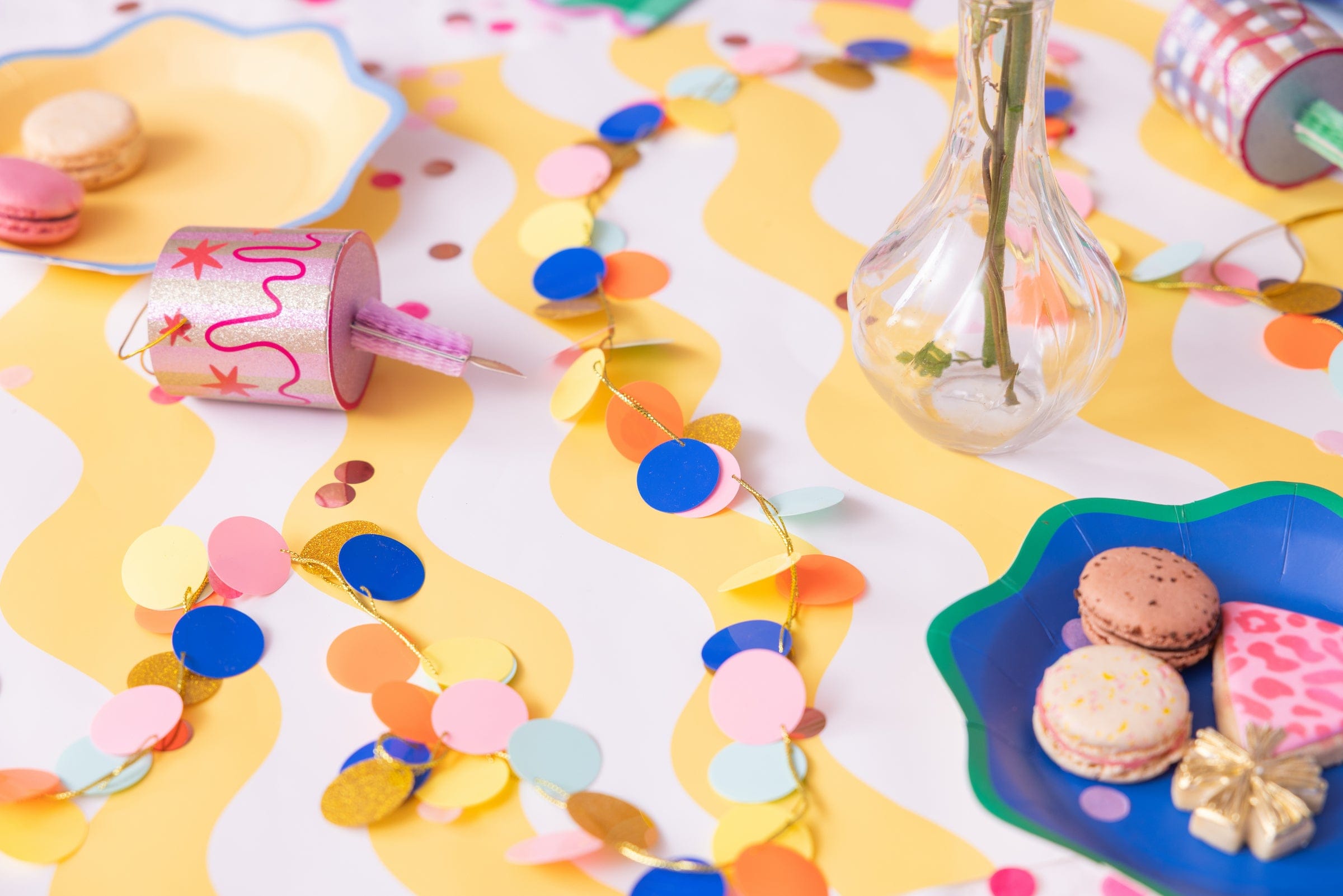 Colowave Paper Table Runner