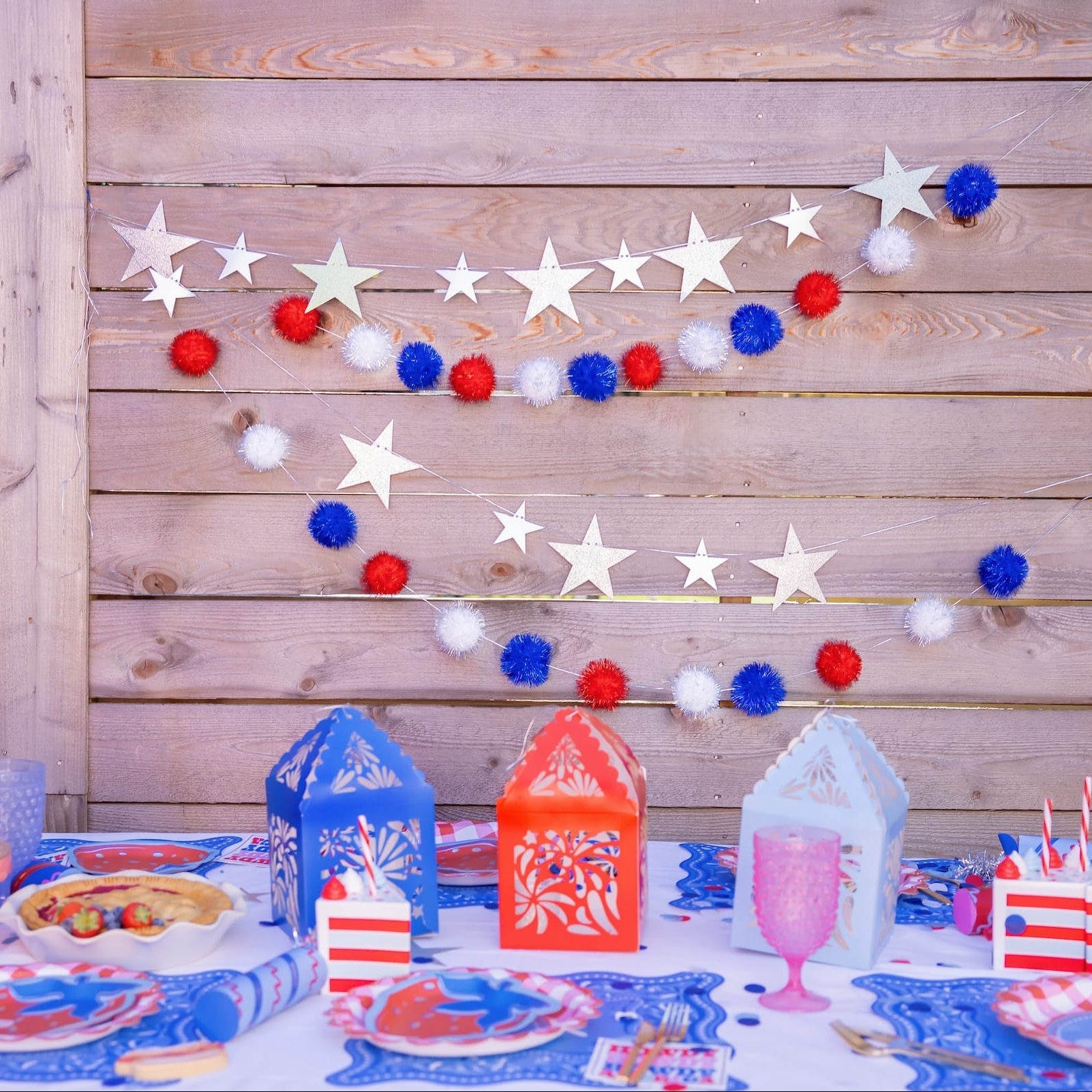 Star-Spangled Sparkle Garland